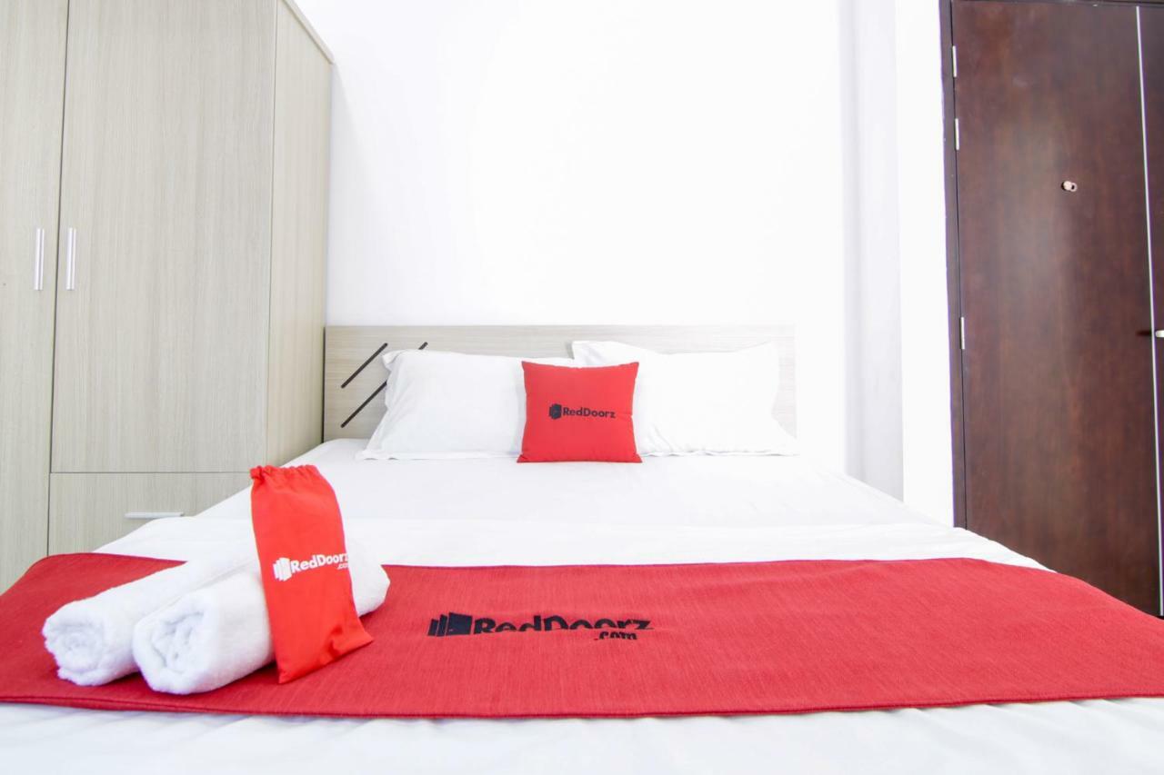 Reddoorz Near Quan Khu 7 Stadium TP. Hồ Chí Minh Ngoại thất bức ảnh