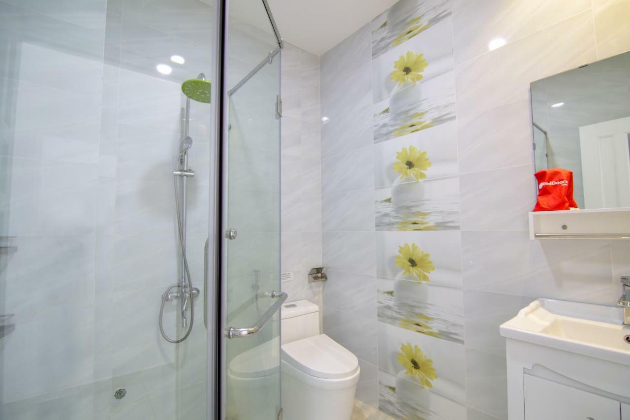 Reddoorz Near Quan Khu 7 Stadium TP. Hồ Chí Minh Ngoại thất bức ảnh